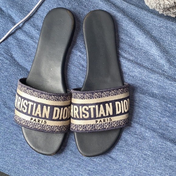 Christian Dior slides - Picture 4 of 4